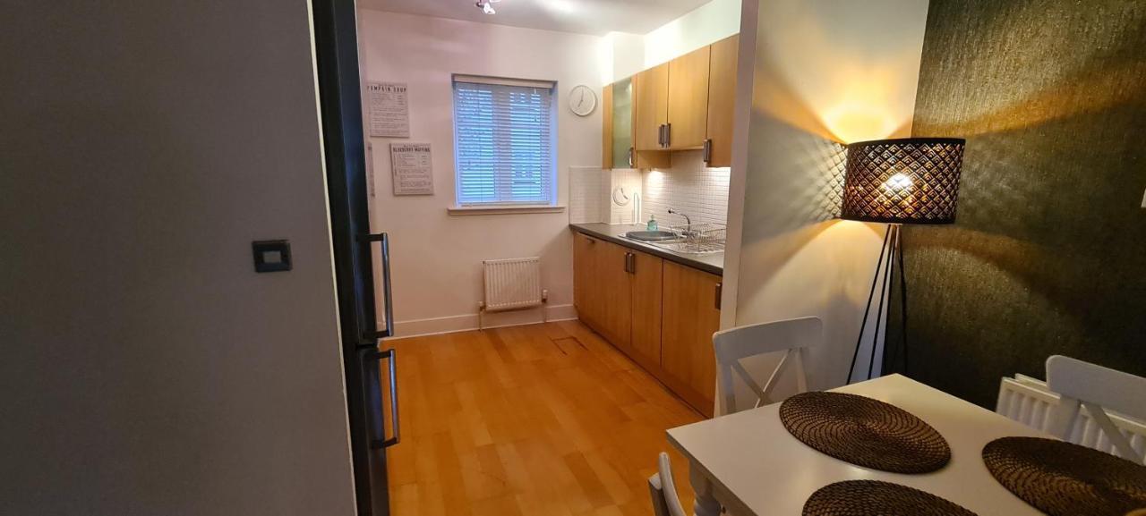 Pass The Keys Spacious 3Beds Flat Near City Centre - Free Parking Edinburgh Ngoại thất bức ảnh